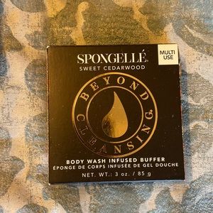 Spongelle sweet cedar wood buffer